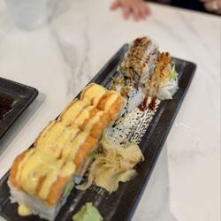 Kumo Sushi - Honeymoon Roll & Shrimp Tempura