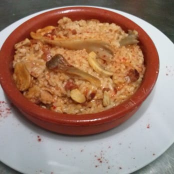 Oasis - Meloso de champi, setas, jamoncito y bacon ahumado. - Tapas Bars Near Me - Valencia, V Oasis - Meloso de champi, setas, jamoncito y bacon ahumado. - Tapas Bars Near Me - Valencia, V