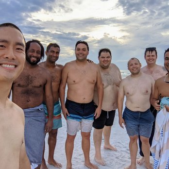 Siesta Key Beach - Dad bods, assemble! - Beaches Near Me - Sarasota, Florida Siesta Key Beach - Dad bods, assemble! - Beaches Near Me - Sarasota, Florida