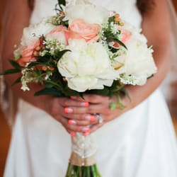 Mille Fleur Design - Photo Credit: Van Wagenen Photography All flowers done by Mille Fleur Design