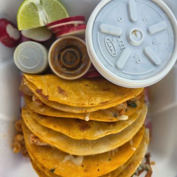 Taco Libre at The Lot - Tacos biria - Food Trucks Near Me - Middleton, Massachusetts Taco Libre at The Lot - Tacos biria - Food Trucks Near Me - Middleton, Massachusetts
