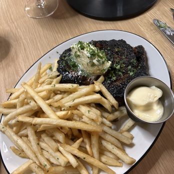 Bureau de Poste / French Bistro - Steak Frites - French Near Me - Austin, Texas
