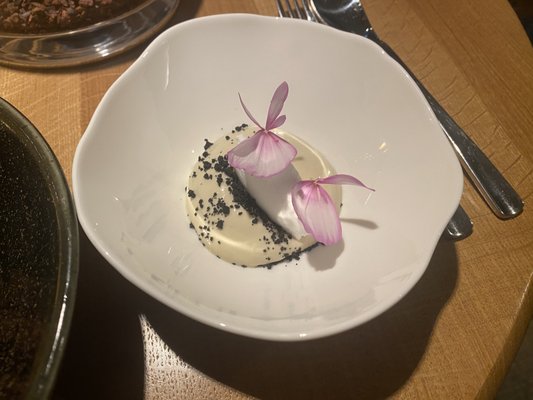 Qui plume la lune by null