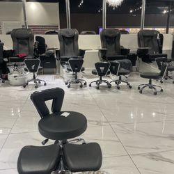 Phoenix Nail Bar - Pedicure area