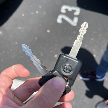 Bar Locksmith - The key on the right is bent and would not work. He was able to fabricate a new key on the spot. - Keys & Locksmiths Near Me - San Diego, California
