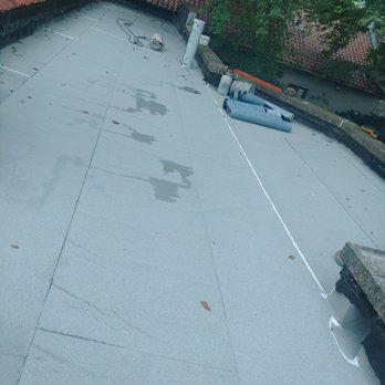 Bob's Roofing Crew - Roofing Near Me