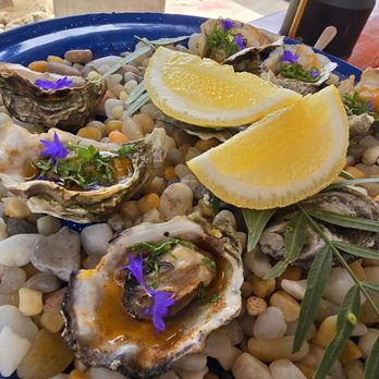 Conchas de Piedra - Grilled oysters - Seafood Near Me - Villa de Juárez, BCN