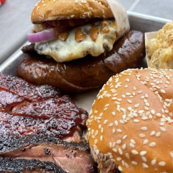 Dayne's Craft Barbecue - Barbeque Near Me - Aledo, Texas
