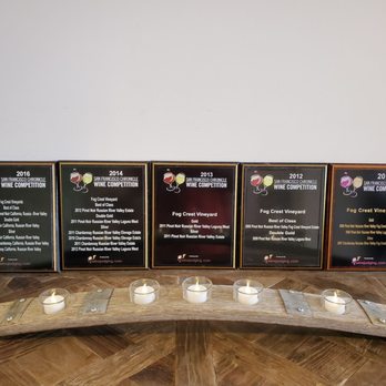 Fog Crest Vineyard - a selection of wine tasting plaques - Wine Tasting Room Near Me - Sebastopol, California Fog Crest Vineyard - a selection of wine tasting plaques - Wine Tasting Room Near Me - Sebastopol, California