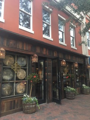 Repeal 33 Bar & Restaurant by null