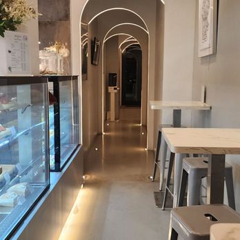 Anntremet Cake - Bakeries Near Me - Long Island City, New York Anntremet Cake - Bakeries Near Me - Long Island City, New York