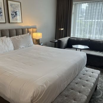 The Sutton Place Hotel - Bedroom - Hotels Near Me - Vancouver, British Columbia