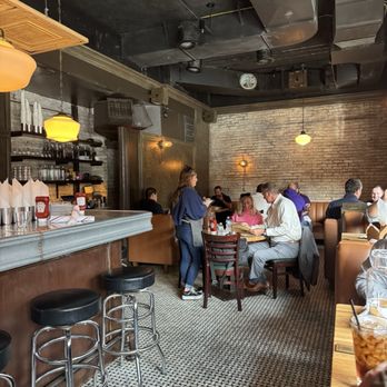 Au Cheval - Bars Near Me - Chicago, Illinois Au Cheval - Bars Near Me - Chicago, Illinois