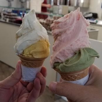 Cremeria Cavour - Ice Cream & Frozen Yogurt Near Me - Bologna, BO Cremeria Cavour - Ice Cream & Frozen Yogurt Near Me - Bologna, BO