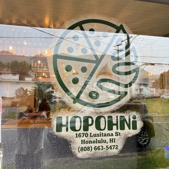 Hopohni - Outside - Pizza Near Me - Urban Honolulu, Hawaii