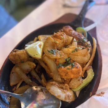 Gandhi Indian Cuisine - Chicken Tikka masala - Indian Near Me - Riverside, California Gandhi Indian Cuisine - Chicken Tikka masala - Indian Near Me - Riverside, California