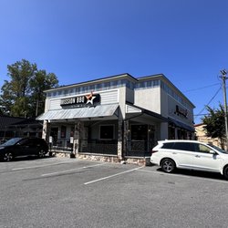 Mission BBQ - Exterior
