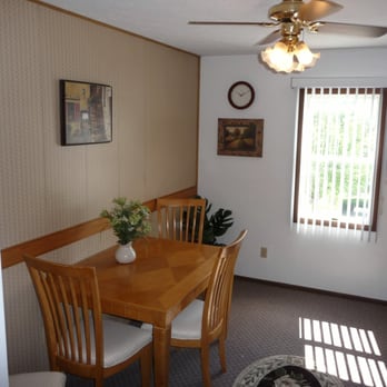Barrington North Apartments - Eat-In Kitchen - Apartments Near Me - Morgantown, West Virginia Barrington North Apartments - Eat-In Kitchen - Apartments Near Me - Morgantown, West Virginia