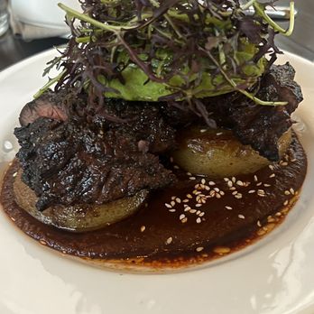 Hippo - Barbecued honey balsamic hanger steak - American Near Me - Los Angeles, California