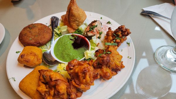 Daawat Indian Grill & Bar by null