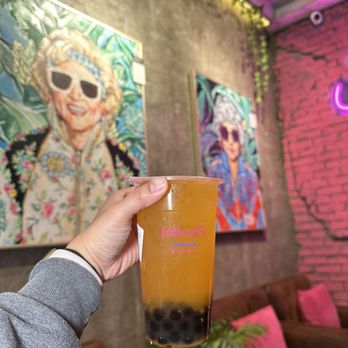 Julieats Dessert Cafe - Passionfruit lemonade with boba - Bubble Tea Near Me - Forest Hills, New York