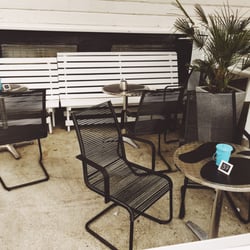 Café Sting - Koselig, utenfor allfarvei og i solen