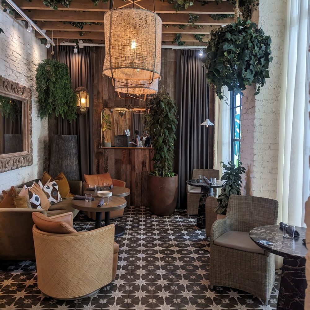 Aba Miami - Bal Harbour - Mediterranean Near Me - Bal Harbour, Florida