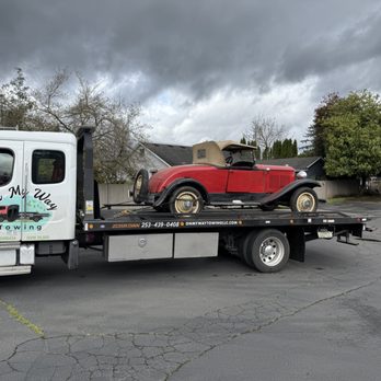 On My Way Towing - A 1929 Chrysler - Towing Near Me - Tacoma, Washington On My Way Towing - A 1929 Chrysler - Towing Near Me - Tacoma, Washington