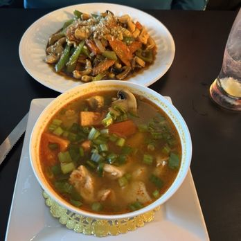 Mango Thai Cuisine - 13. Cashew Nut with chicken - Thai Near Me - Garden City, South Carolina Mango Thai Cuisine - 13. Cashew Nut with chicken - Thai Near Me - Garden City, South Carolina