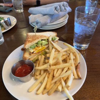 Courtside Kitchen - Pickleball Near Me - Fort Worth, Texas