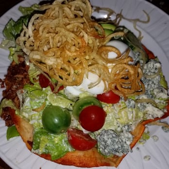 Anaconda Bar - Tumbleweed Cobb Salad - Lounges Near Me - Taos, New Mexico Anaconda Bar - Tumbleweed Cobb Salad - Lounges Near Me - Taos, New Mexico