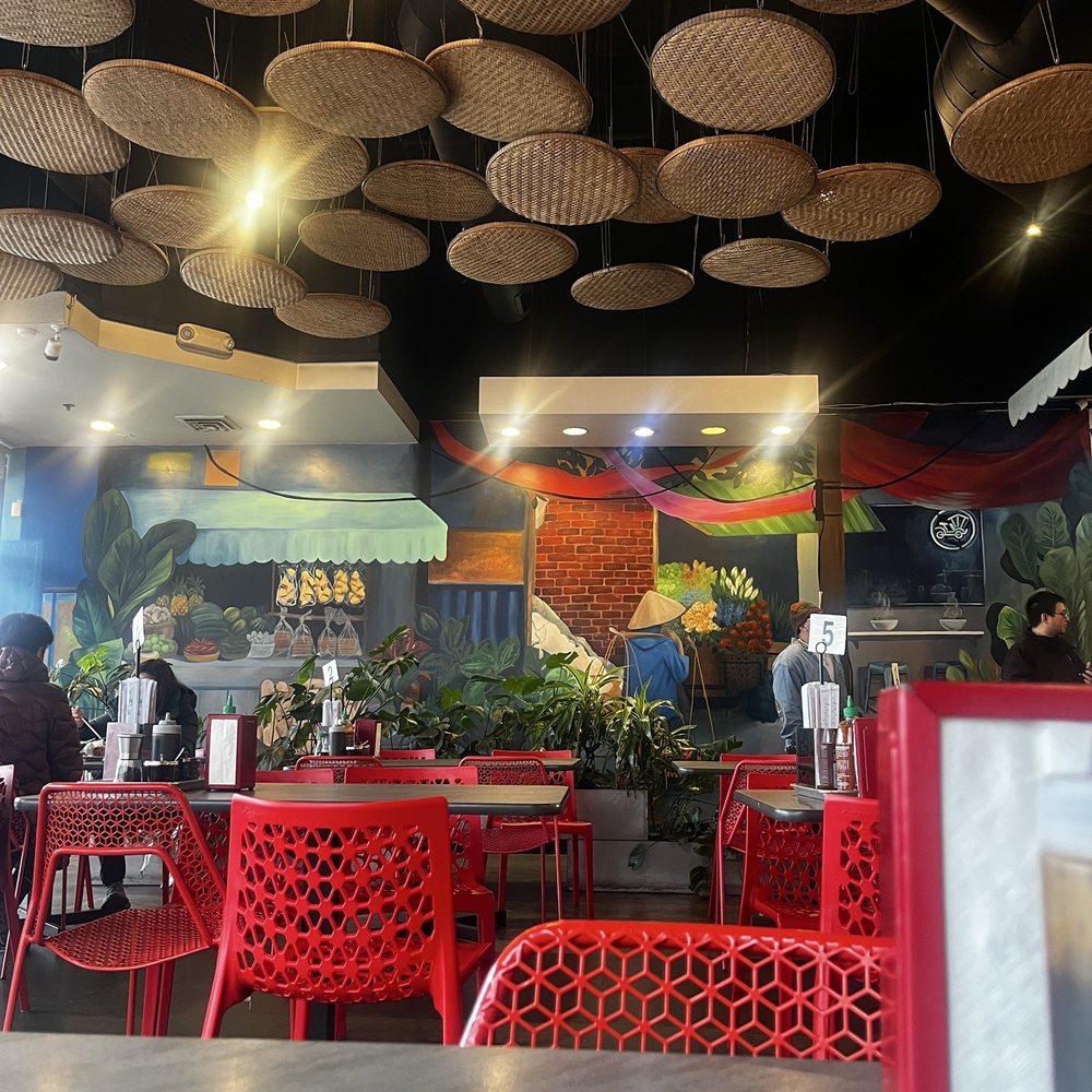 Sit lo Saigon - Dinning room - Vietnamese Near Me - Elk Grove, California Sit lo Saigon - Dinning room - Vietnamese Near Me - Elk Grove, California