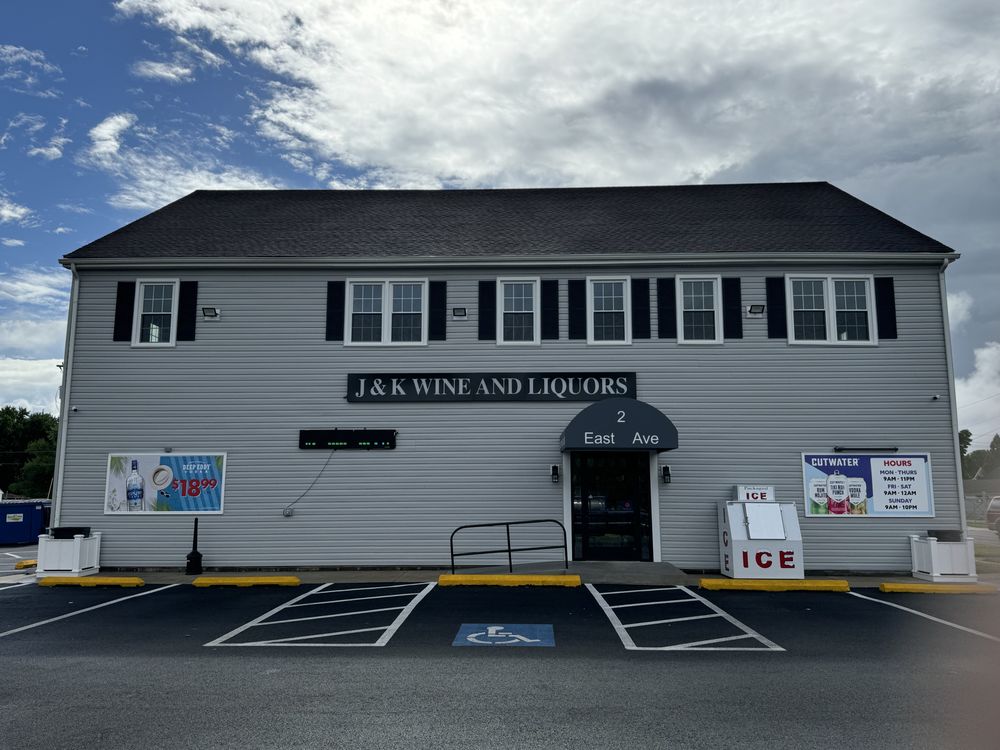 East End Liquors Logo
