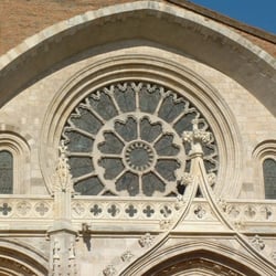Cathédrale Saint-Etienne - Rosace romane mai en 2002
