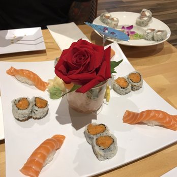 Waraku Japanese Restaurant - Salmon Lover - Sushi Bars Near Me - Fairfax, Virginia Waraku Japanese Restaurant - Salmon Lover - Sushi Bars Near Me - Fairfax, Virginia