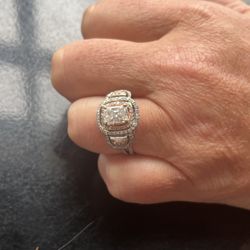 Sumpters Jewelry - Wedding ring treasure