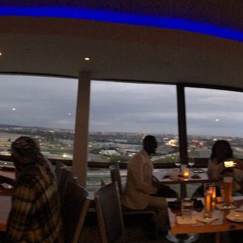 Skydome Restaurant - The panorama view - Lounges Near Me - Arlington, Virginia Skydome Restaurant - The panorama view - Lounges Near Me - Arlington, Virginia