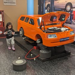 Kids Square - The mechanic