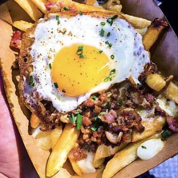 Poutine Brothers - The hangover poutine - Poutineries Near Me Poutine Brothers - The hangover poutine - Poutineries Near Me