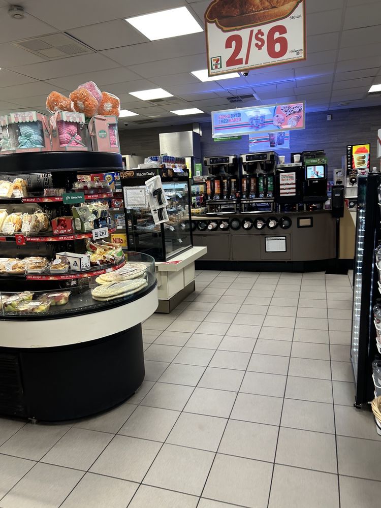 7ELEVEN Updated May 2024 1440 Forest Ave, Staten Island, New York