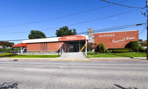 MANGANO FAMILY FUNERAL HOME - Updated June 2026 - 15 Photos - 1701 Deer