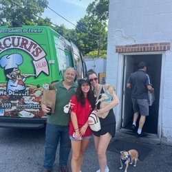Arcuri's Pizza & Salad - Carly's First Day!