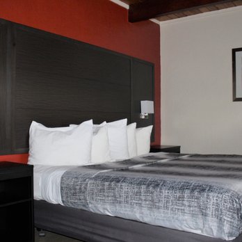 Lamplighter Inn - Hotels Near Me - Santa Fe, New Mexico