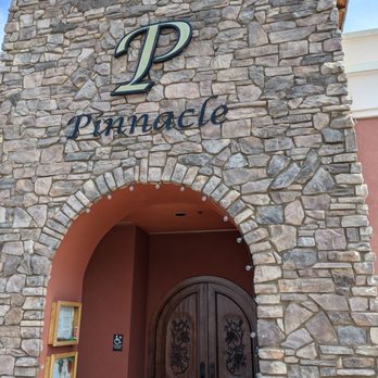The Pinnacle Restaurant  - Impressive entrance hides disastrous service and unpleasant experience inside. - Mediterranean Near Me - Temecula, California