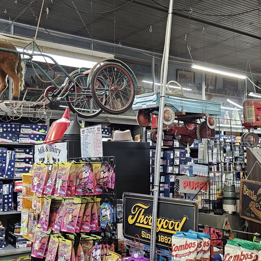 Crane's Country Store - Gas Stations Near Me - Williamsburg, Missouri
