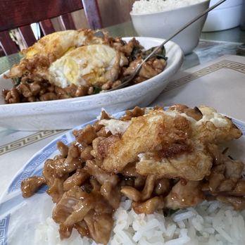 Erawan Thai - Basil pork - Thai Near Me - Columbus, Ohio