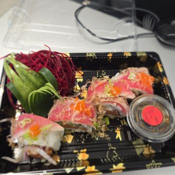 Take Sushi - Geisha roll - Japanese Near Me - Fullerton, California