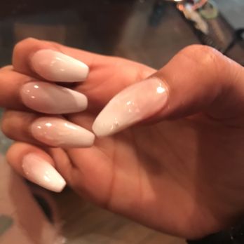 Le's Nails - Nail Salons Near Me - Hagerstown, Maryland