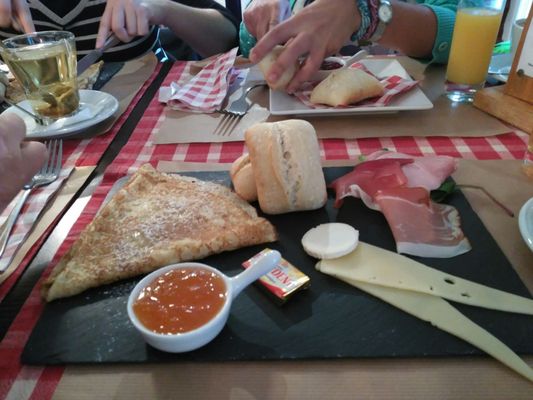 BISTROT GOURMAND by null