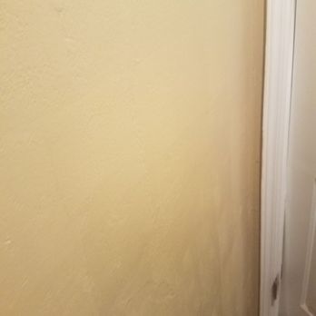 Chase Suite Hotel - The bathroom door doesn't even have screws so you have to hold it just to keep his clothes while trying to sit on the toilet - Hotels Near Me - Newark, California